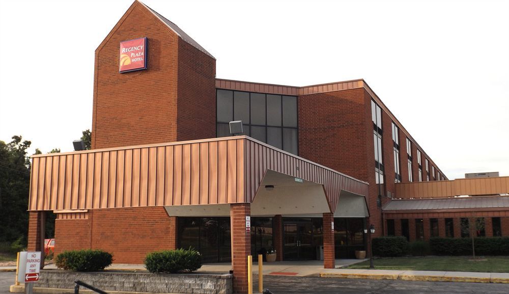 Ramada By Wyndham Wentzville Exterior foto
