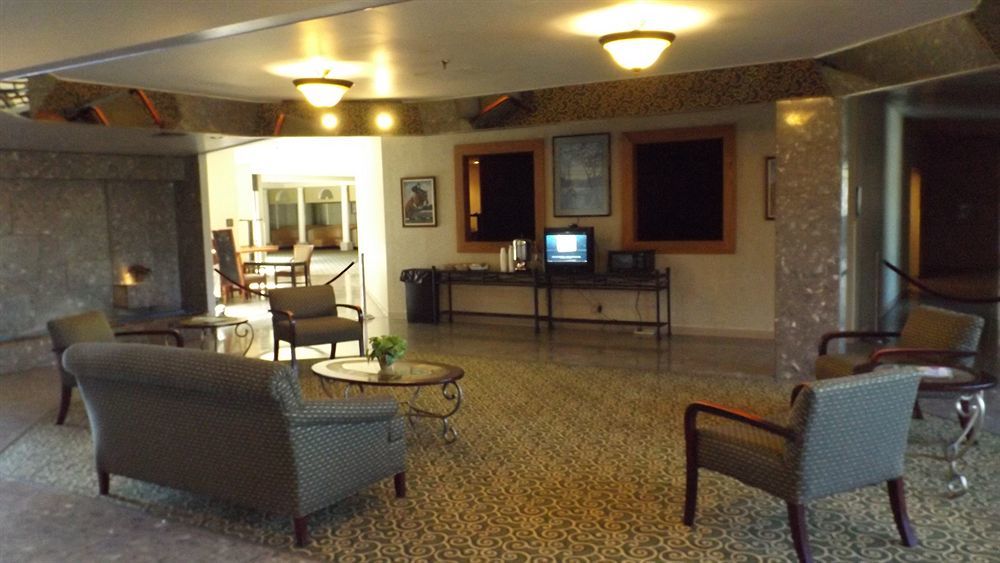 Ramada By Wyndham Wentzville Exterior foto