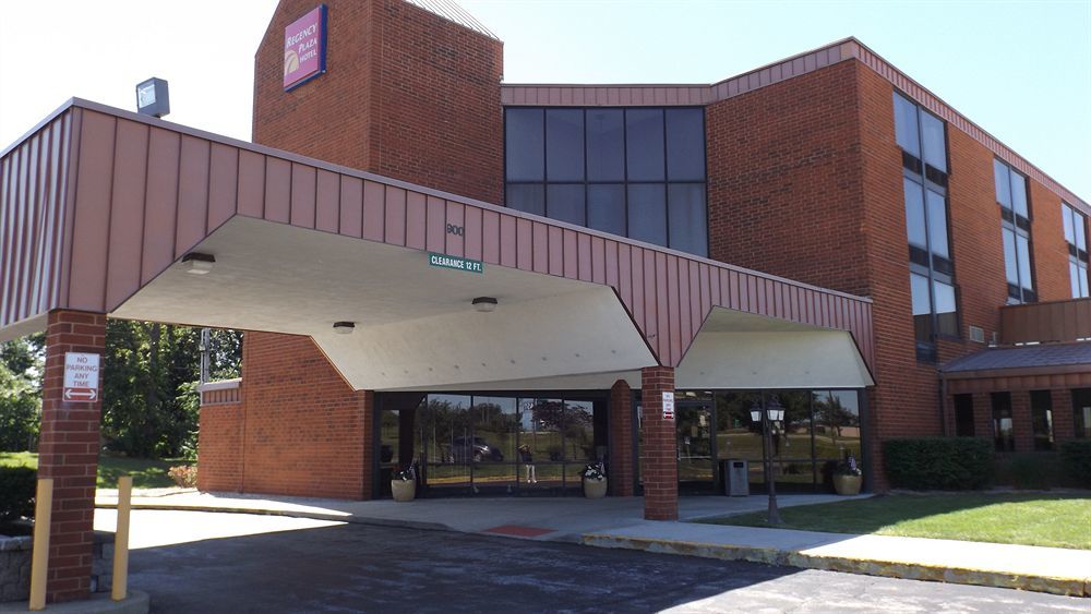 Ramada By Wyndham Wentzville Exterior foto